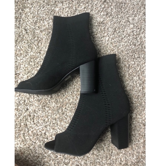 Cute open toe sock boots - Picture 2 of 3